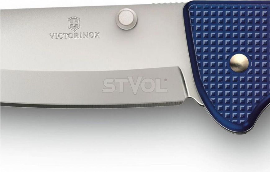 Нож Victorinox Evoke Alox, сине-красный