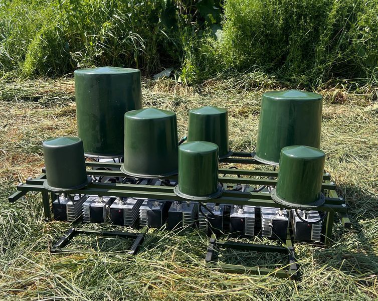 Купольный РЭБ на авто на 4 диапазона (392Мгц - 506Мгц;719-1050Мгц)