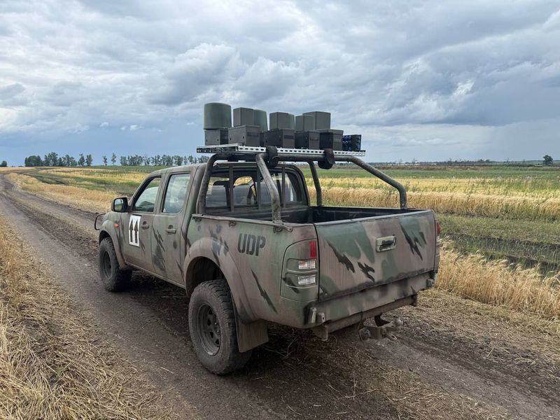 Купольний РЕБ на авто "Фантом" на 6 діапазонів (300-1000МГц)